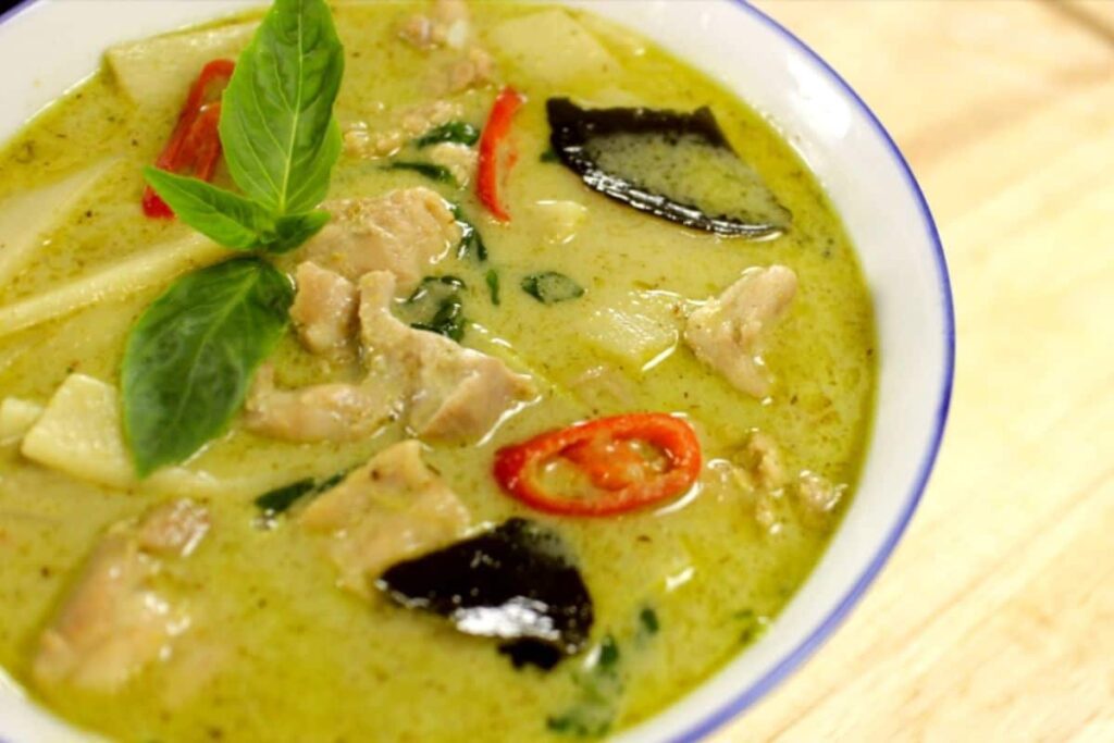 Cooking Thai Food Like A Pro Made Easy Thai Green Chicken Curry